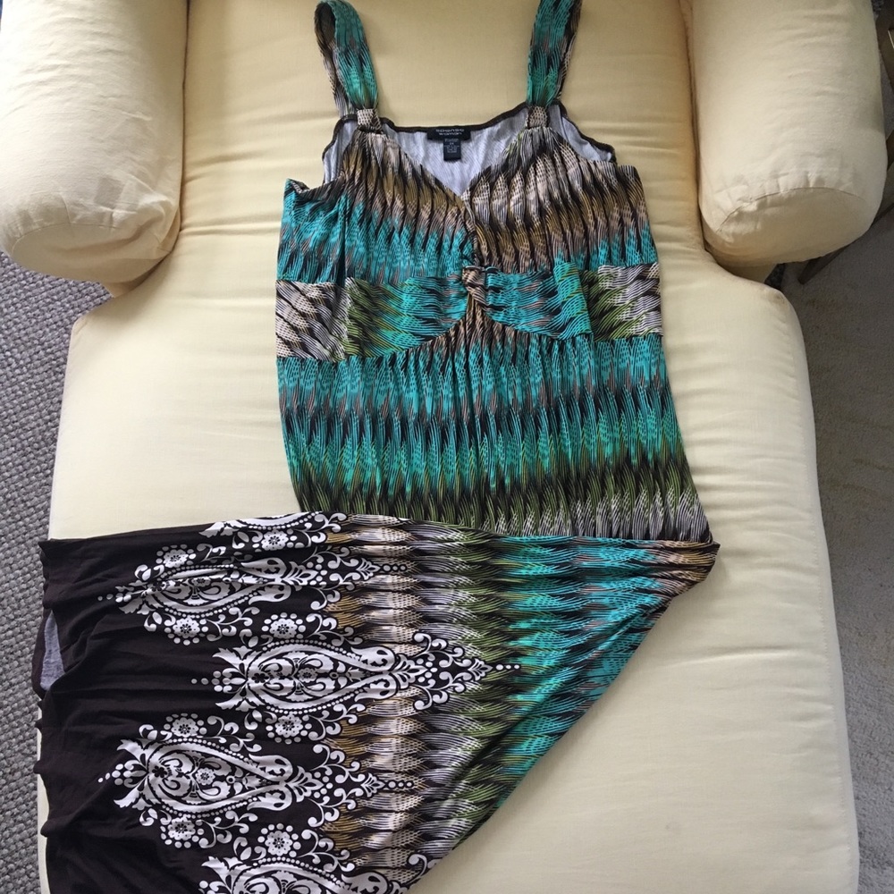 Women’s Spense Woman multi-colored maxi dress.